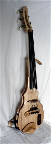 Электроакустическая скрипка.5 струн. Модель-февраль 2012. По дизайну приближена к Zeta. Возможна установка MIDI.