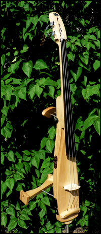 Электроакустическая виолончель. Модель-май 2012. Оснащена активной пьезосистемой ARTECH AB 2.