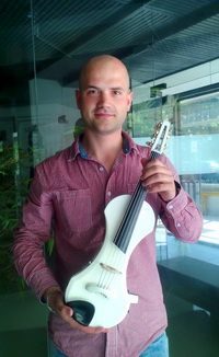 Евгений Роженко - электроскрипка