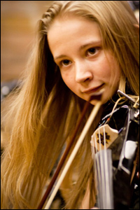 Екатерина Попова - электроскрипка