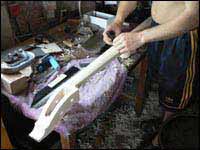 Обработка радиуса (накладка) на контрабасовом грифе.